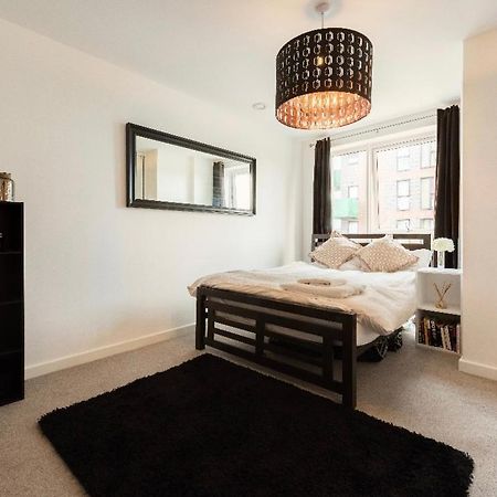 לונדון Lovely 2 Bed Apartment 15Mins From Bond St מראה חיצוני תמונה